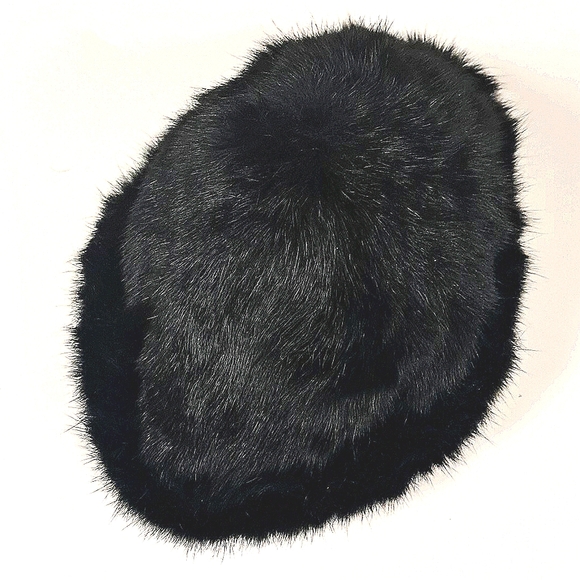 Fur Hat - Picture 1 of 3